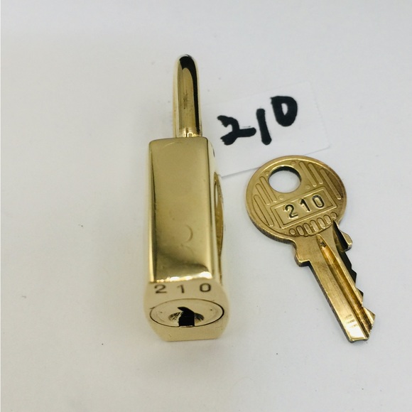 Authentic Louis Vuitton padlock/ lock and key set 210/ lockset/ vi… - Picture 7 of 7